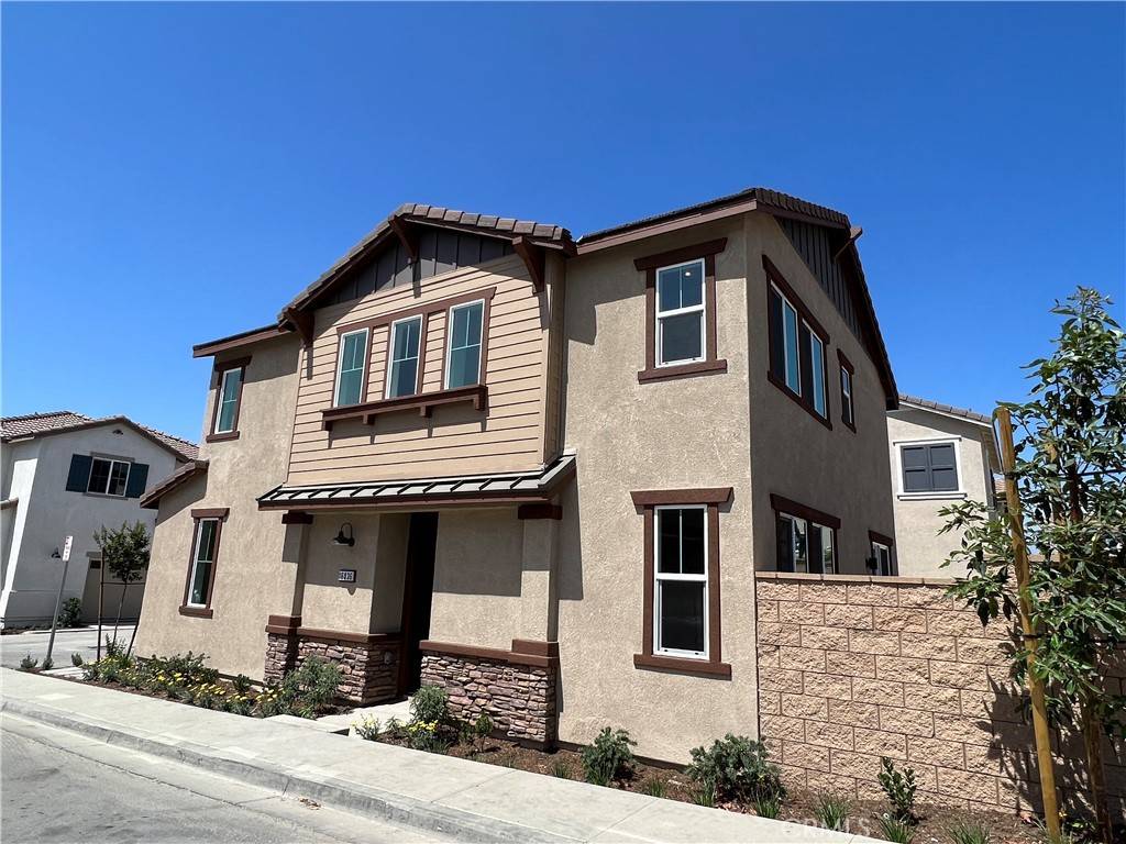 Fontana, CA 92336,16036 Olivas LN