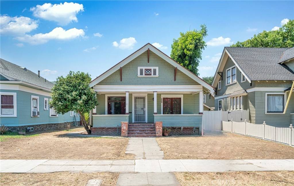 220 E Kingsley AVE, Pomona, CA 91767