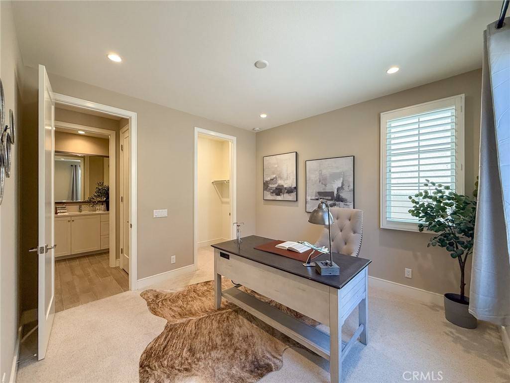 Irvine, CA 92602,142 Dolci