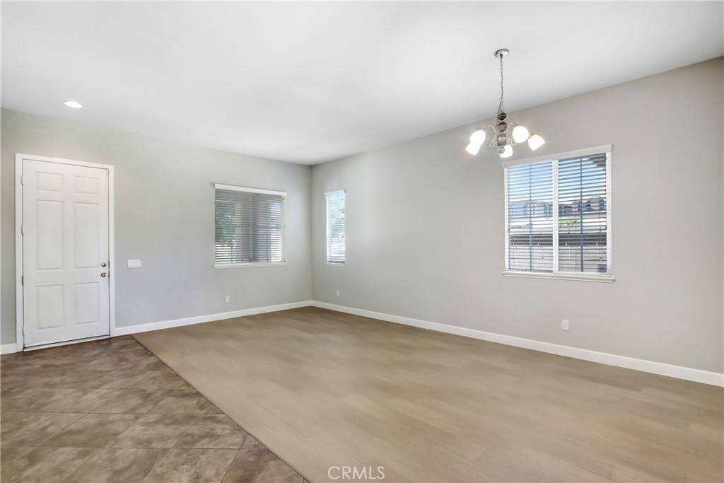 Lake Elsinore, CA 92532,41026 Crimson Pillar LN