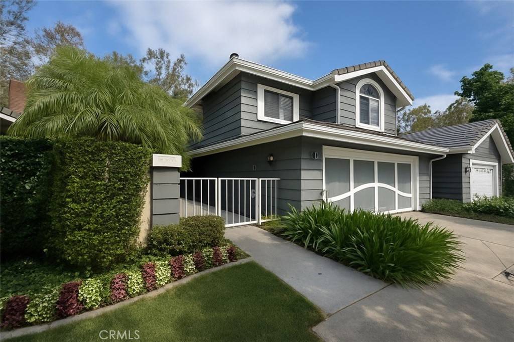 64 Tidewind #8, Irvine, CA 92603
