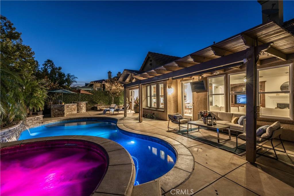 Yorba Linda, CA 92886,20100 Livorno LN