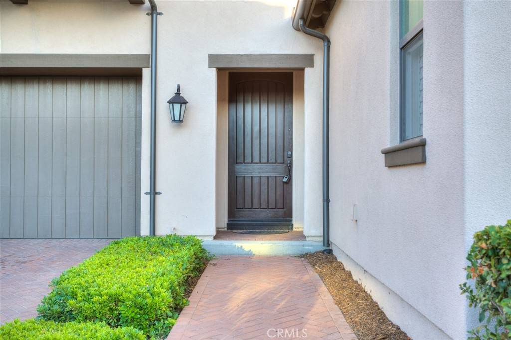 Irvine, CA 92620,56 Runner