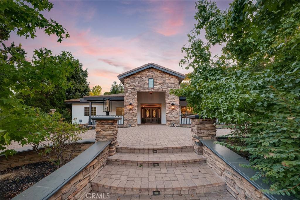 235 Verbena LN, Brea, CA 92823