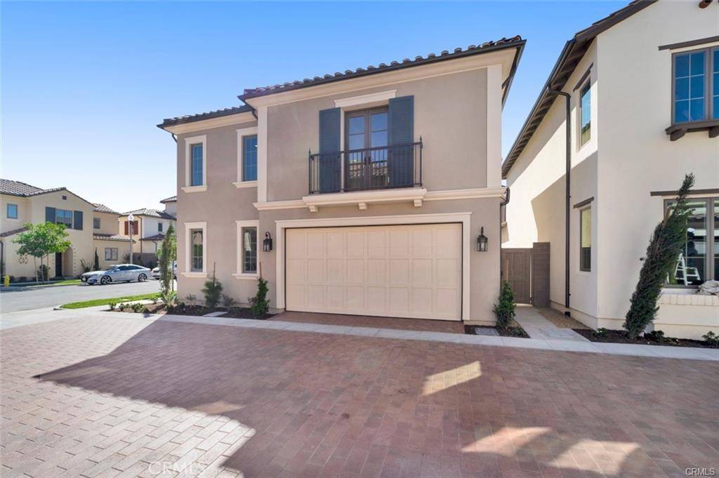 Irvine, CA 92602,109 Dolci