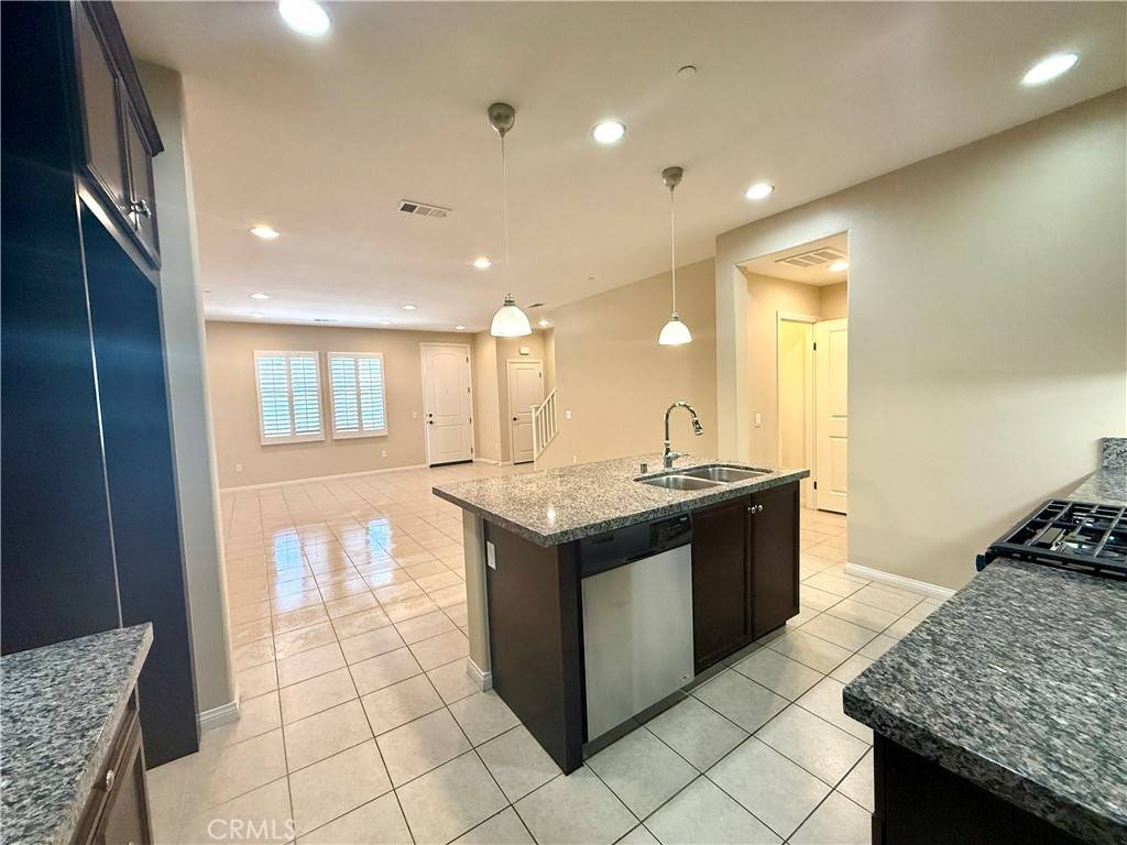Brea, CA 92823,467 Raya LN