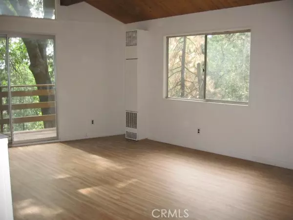 Running Springs, CA 92382,2756 Circle DR