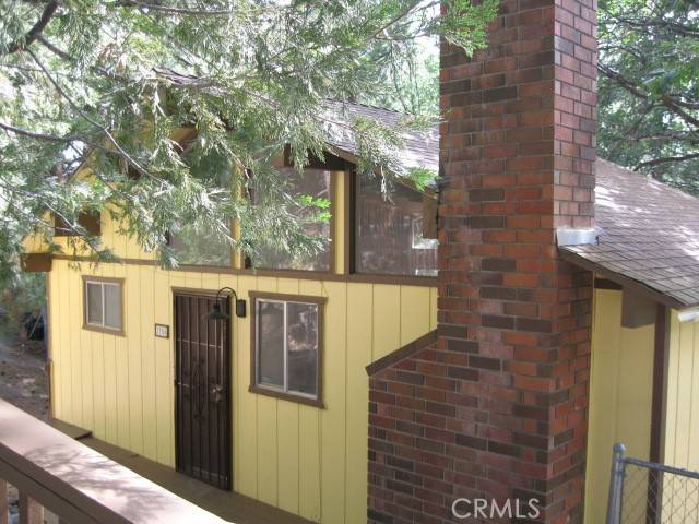 Running Springs, CA 92382,2756 Circle DR