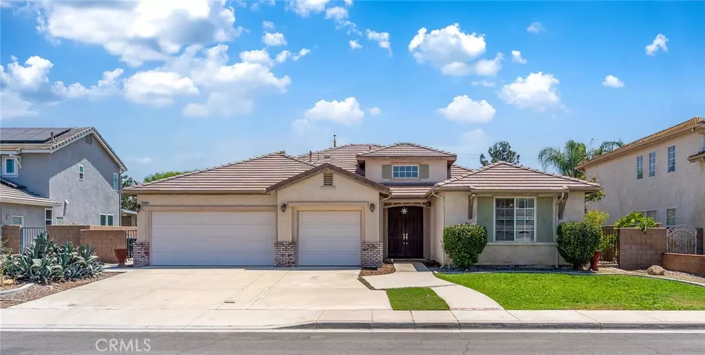 5722 Canoe DR, Eastvale, CA 92880