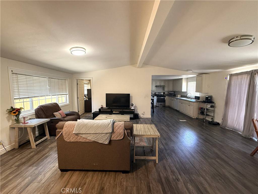 Yorba Linda, CA 92887,5715 Greenbriar DR