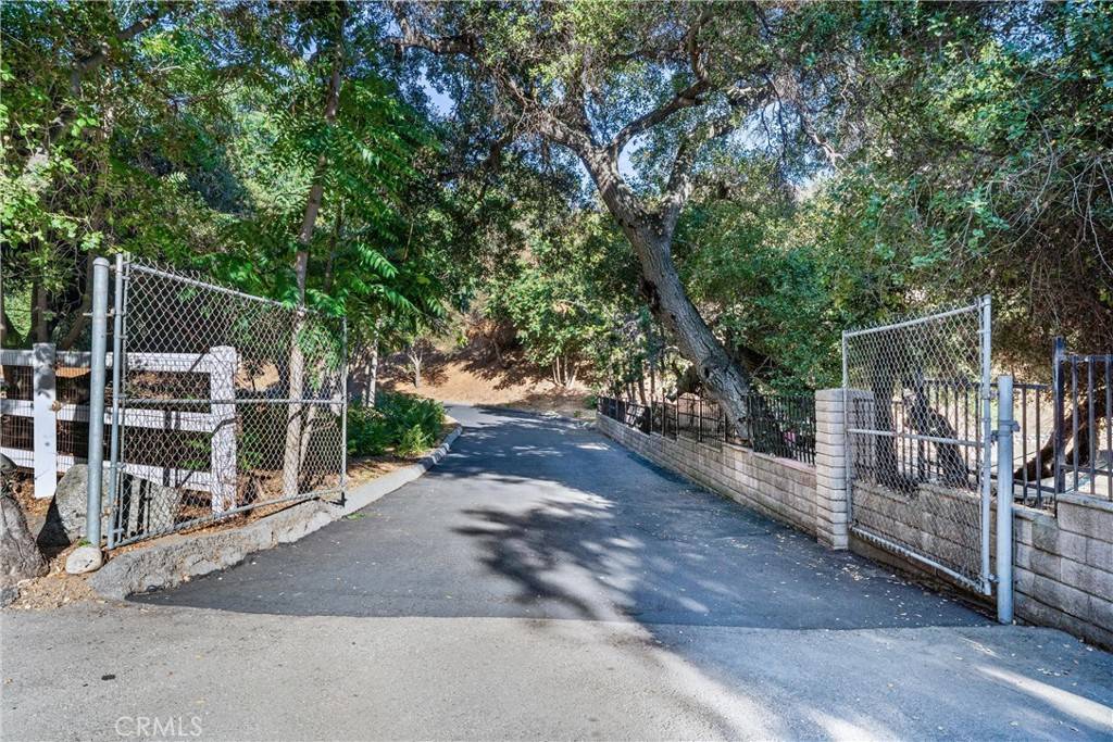 Bradbury, CA 91008,25 Woodlyn Lane