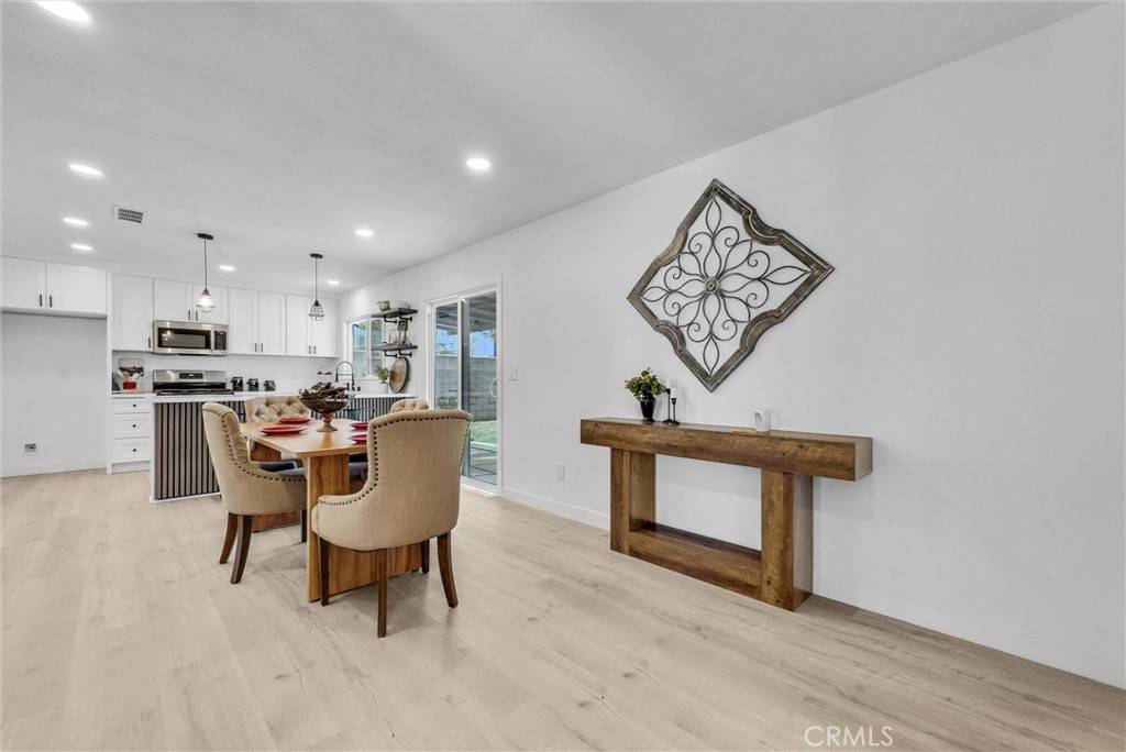 Ontario, CA 91761,1126 E Cherry Hill ST