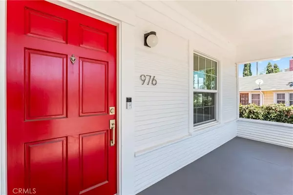 Long Beach, CA 90813,976 N Loma Vista DR