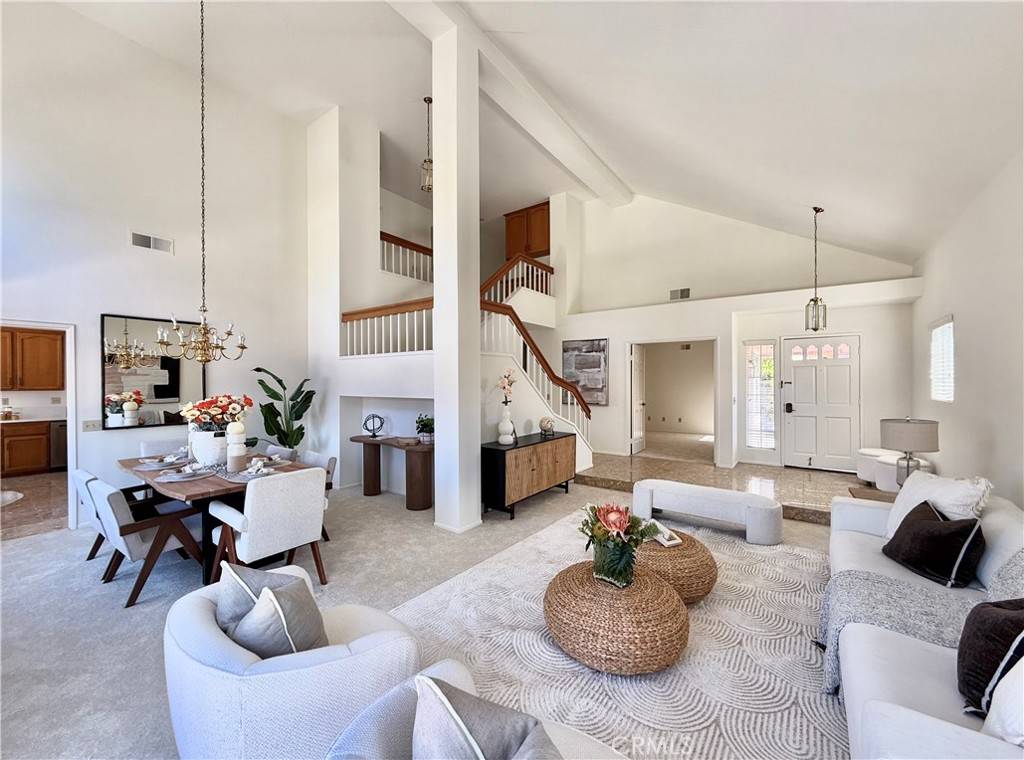 Irvine, CA 92614,18 Decente