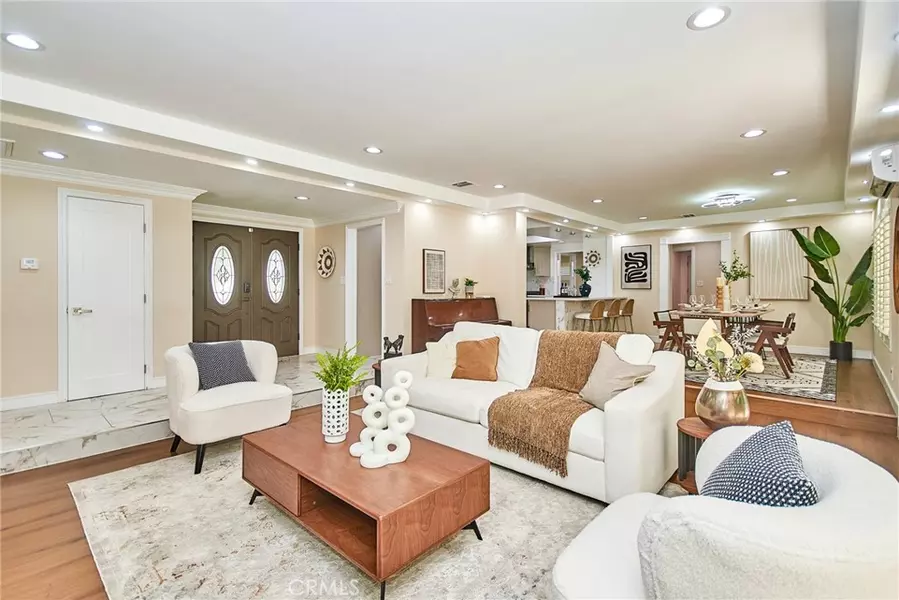417 S Charvers AVE, West Covina, CA 91791