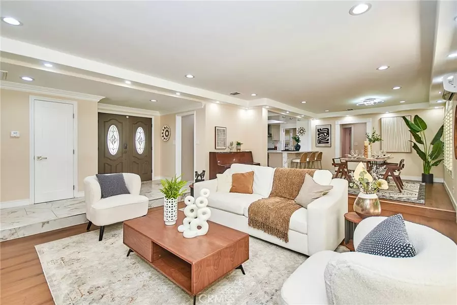 417 S Charvers AVE, West Covina, CA 91791