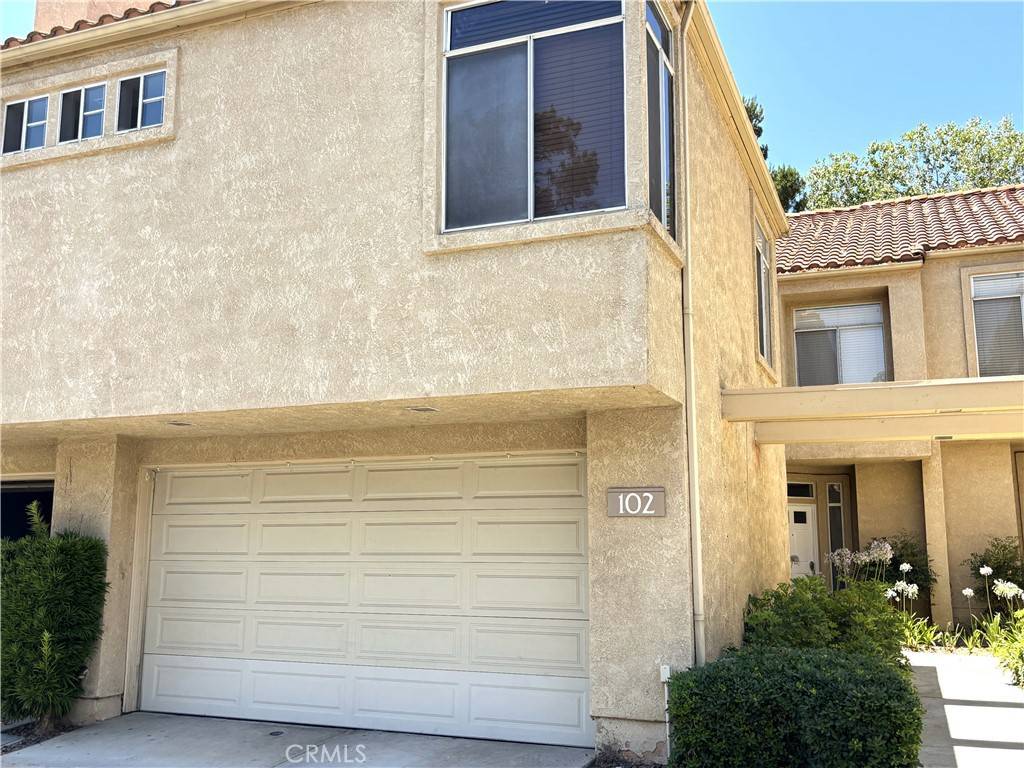 3190 Castelar CT #102, Corona, CA 92882