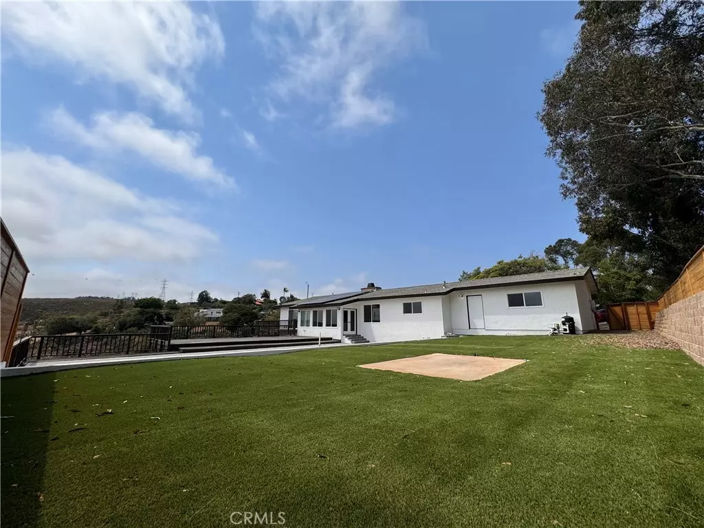 Escondido, CA 92029,19808 Fortuna Del Este
