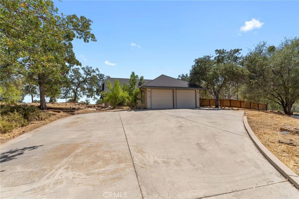 Coarsegold, CA 93614,30270 Corral DR