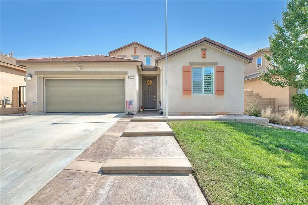 San Bernardino, CA 92407,4033 Blackberry DR