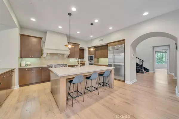 Irvine, CA 92602,17 Lowland