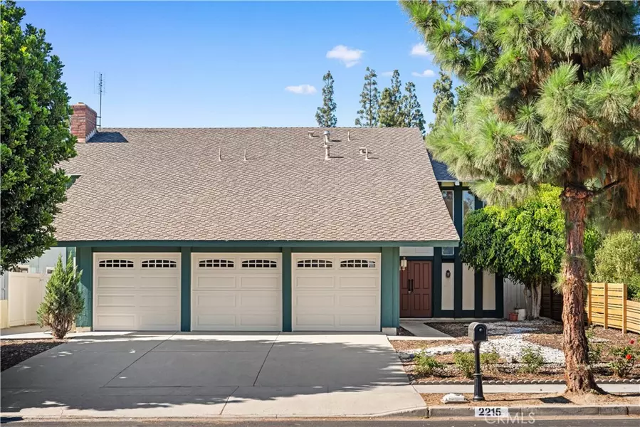 2215 Old Creek LN, Fullerton, CA 92831