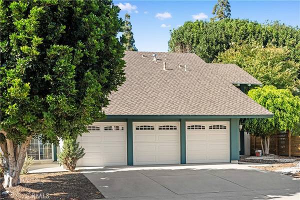 Fullerton, CA 92831,2215 Old Creek LN