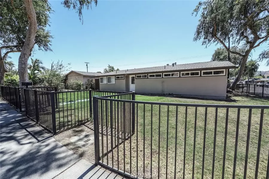 2292 Academy AVE, Pomona, CA 91768