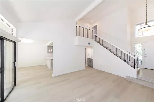 Diamond Bar, CA 91765,1325 Solera LN #3