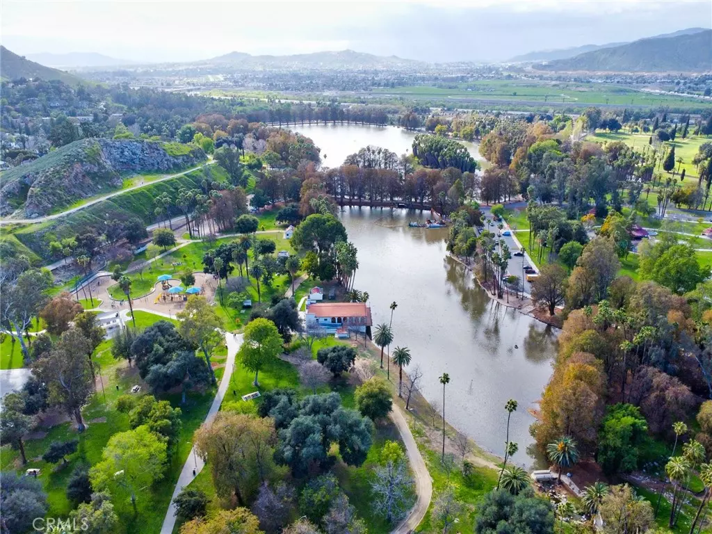 Riverside, CA 92501,2493 Northbend ST