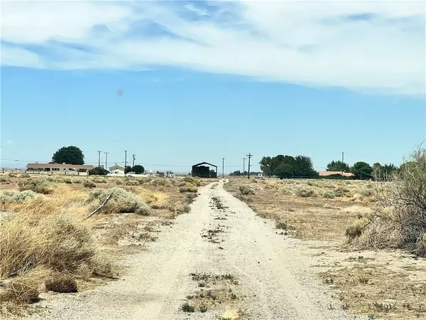 Lancaster, CA 93535,125 STE VIC AVE