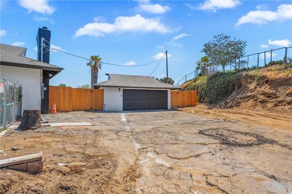 Colton, CA 92324,2110 Westwood ST