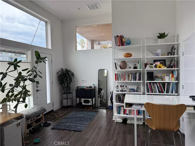 3022 1/4 N Coolidge AVE, Los Angeles, CA 90039