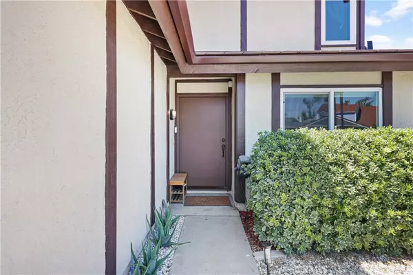 Irvine, CA 92620,3 Earhart