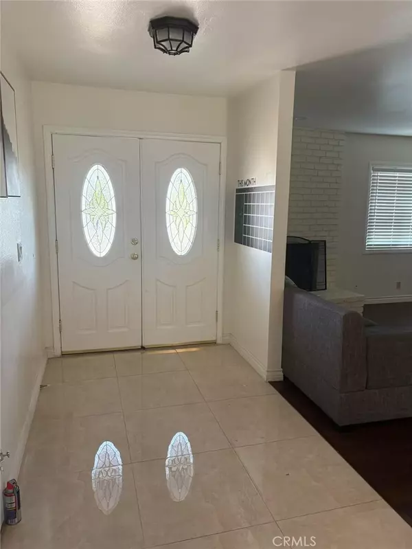 Upland, CA 91784,1095 W 17th ST