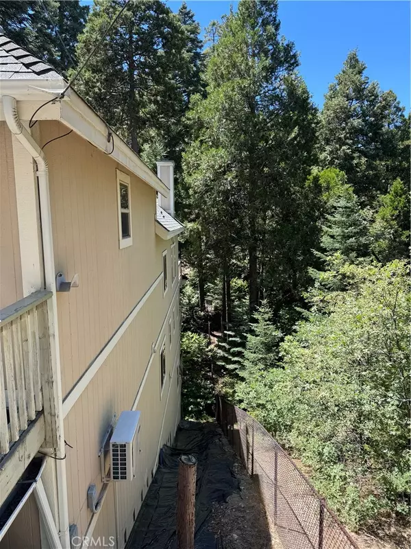 Twin Peaks, CA 92391,26328 Jacqueline RD