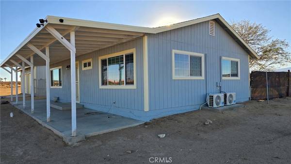 Landers, CA 92284,215 Hilton AVE