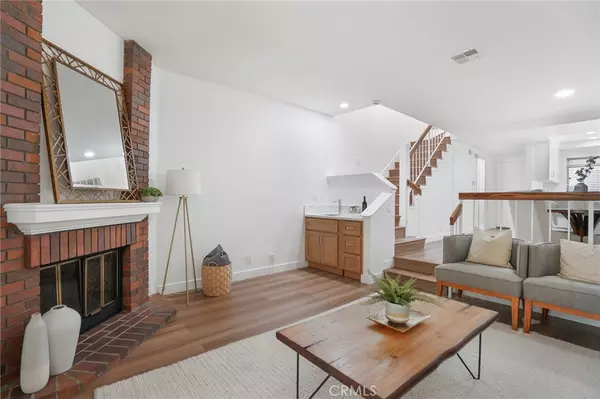 Placentia, CA 92870,335 Molokai DR