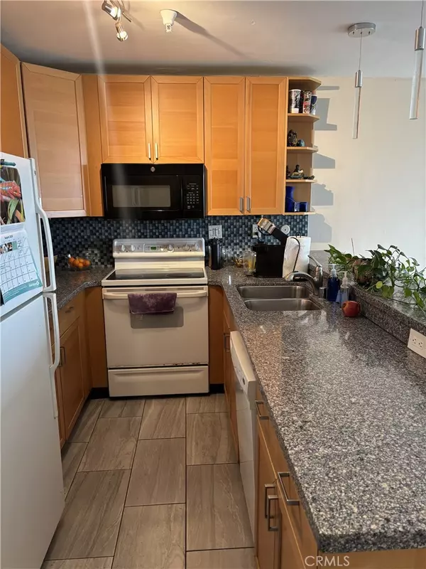 San Diego, CA 92109,4667 Ocean BLVD #106