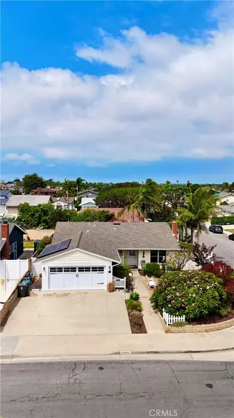 20801 Crestview LN, Huntington Beach, CA 92646