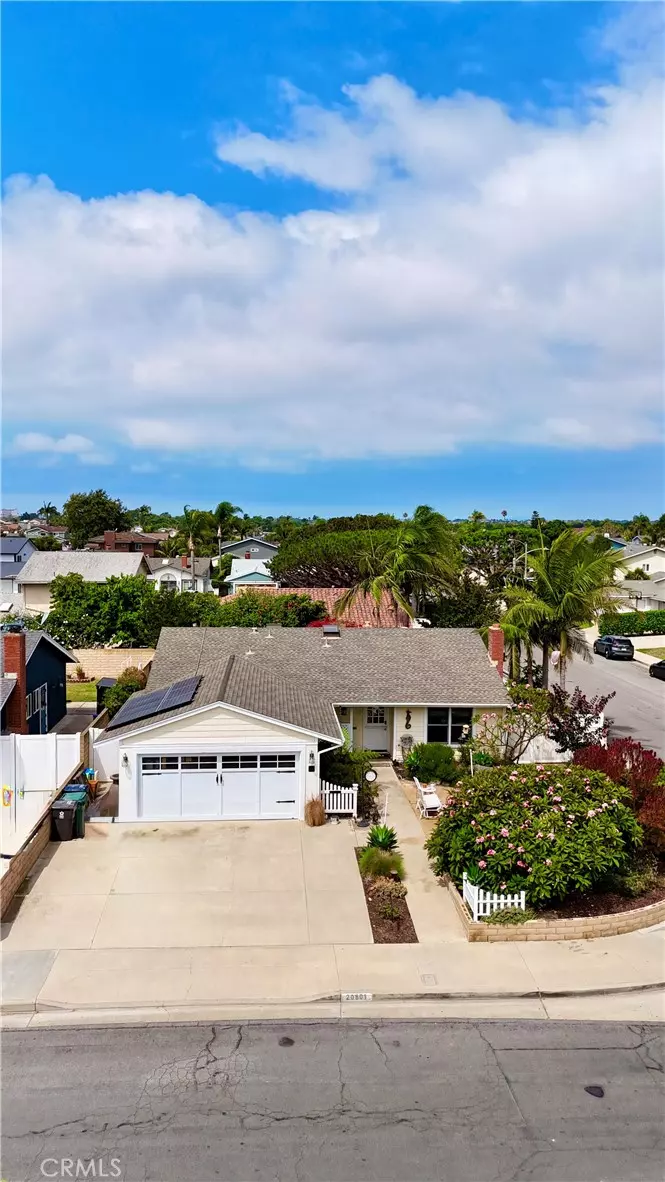 Huntington Beach, CA 92646,20801 Crestview LN