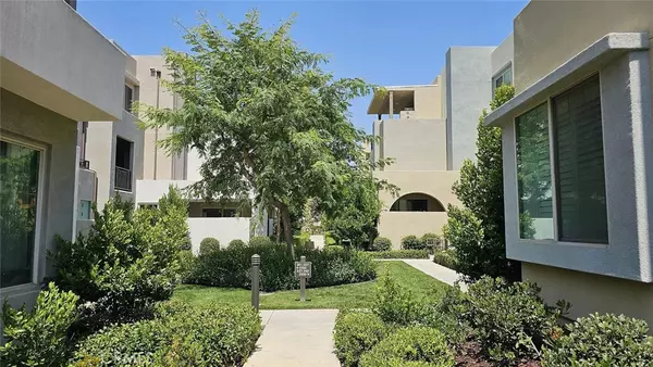 207 Magnet, Irvine, CA 92618