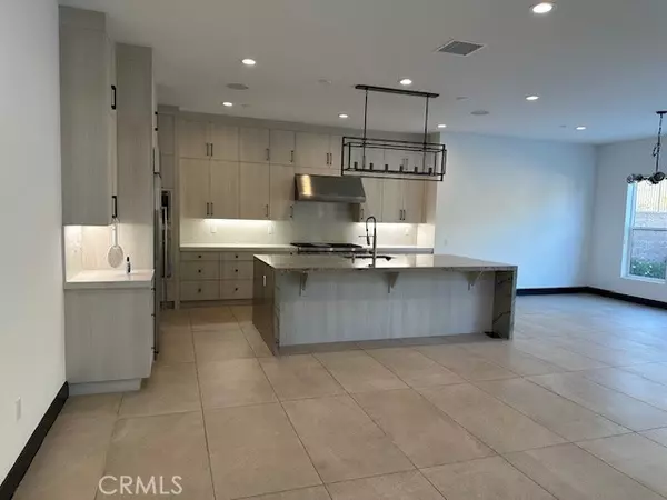 Porter Ranch, CA 91326,20641 W Hummingbird CT