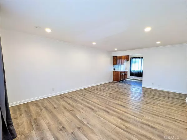 Montclair, CA 91763,4662 Canoga ST #C