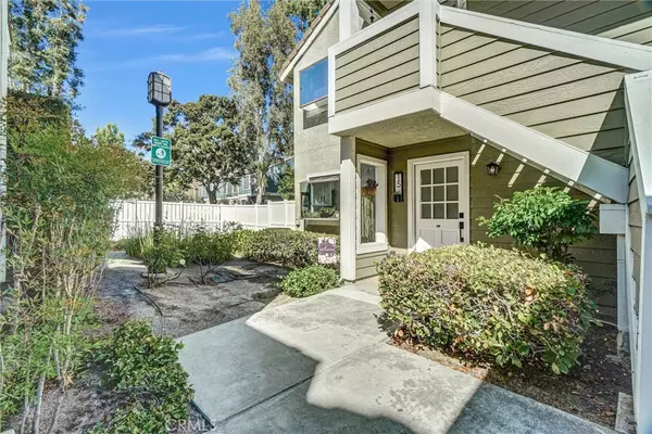 Aliso Viejo, CA 92656,15 Abbey LN #337