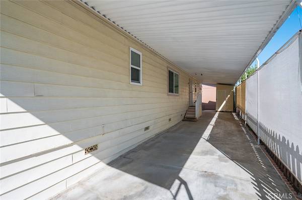 Rowland Heights, CA 91748,1560 S Otterbein #153