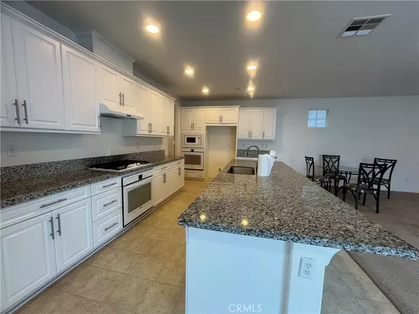 Eastvale, CA 92880,6032 rosewood WAY