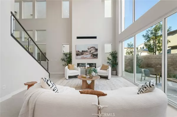 Montebello, CA 90640,1155 Poppy CT