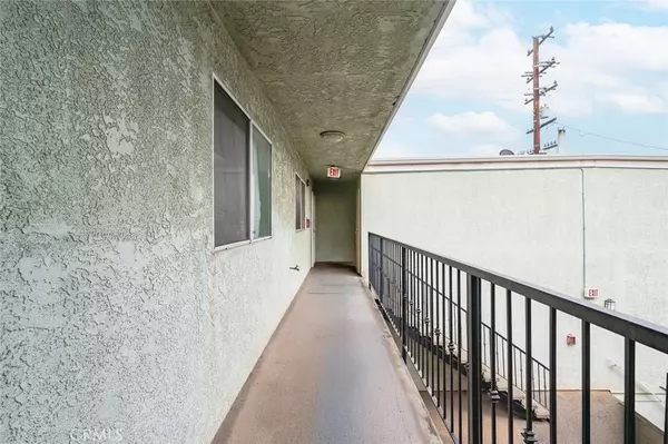 Long Beach, CA 90813,1566 Pine AVE #206A