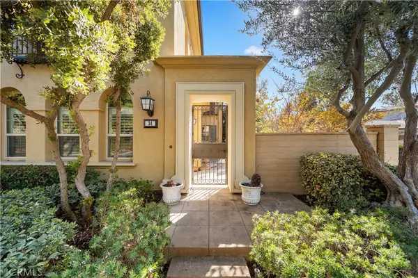 Irvine, CA 92618,34 Upperbend